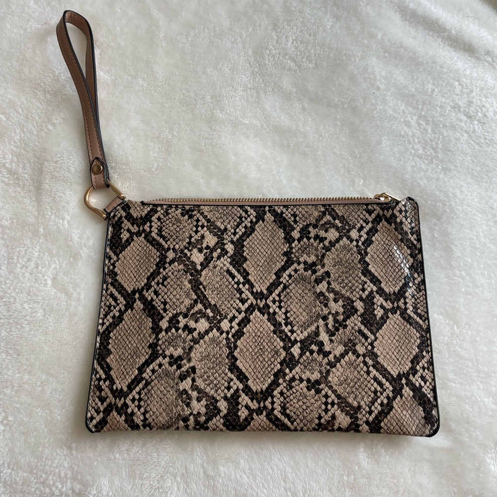 Snake print wristlet - (a new day)